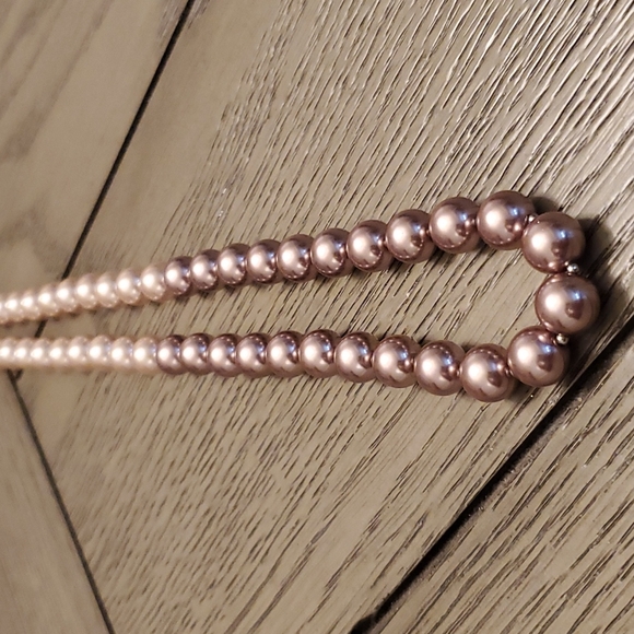 Pearl (Faux) NEW Necklace and Stretch Bracelet - Picture 3 of 8